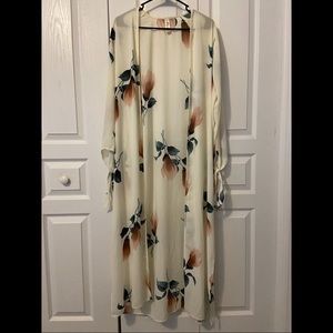 Mahina Floral Kimono